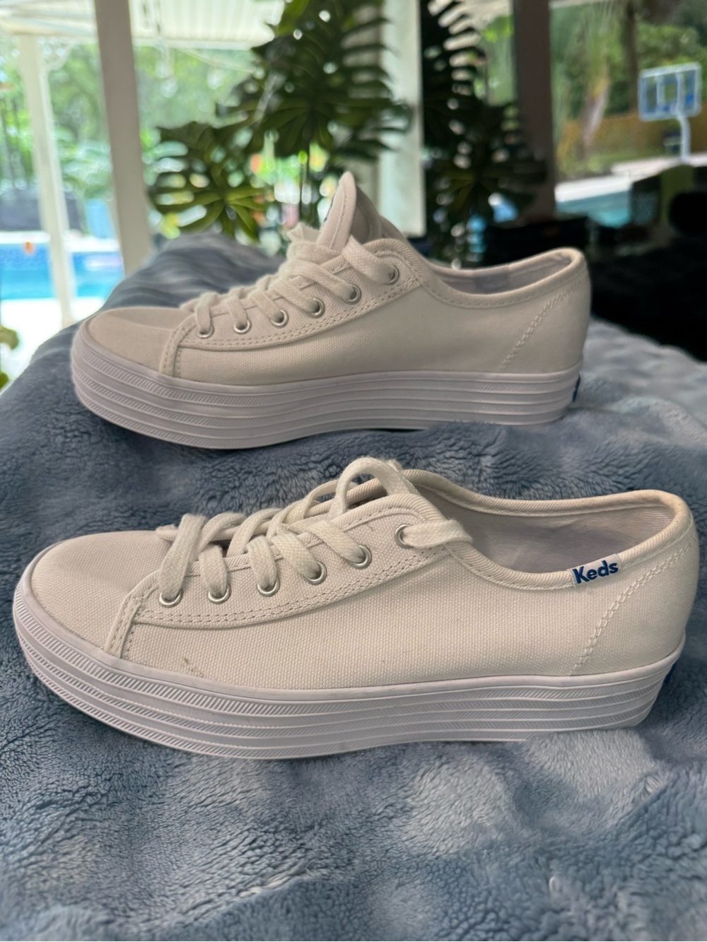 Keds Triple Kick Womens Shoes Sz 5M White Canvas Lace Up Platform Sneakers NWOT